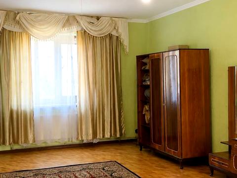дом по адресу шкільна, 2