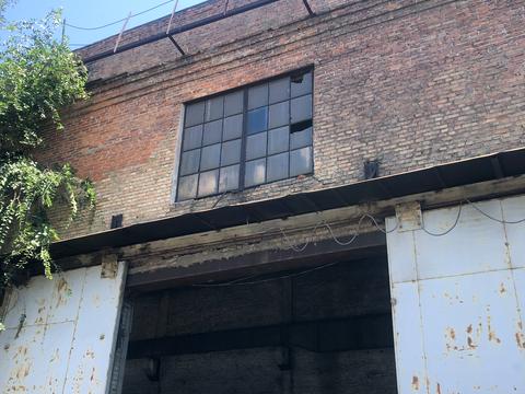 комерційна за адресою Богдана Хмельницького просп. (Героїв Сталінграда), 106а