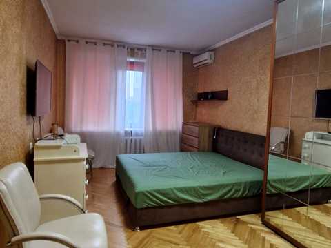 квартира за адресою Старонаводницька вул., 8