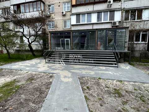 комерційна за адресою Київ, Оболонський просп., 28