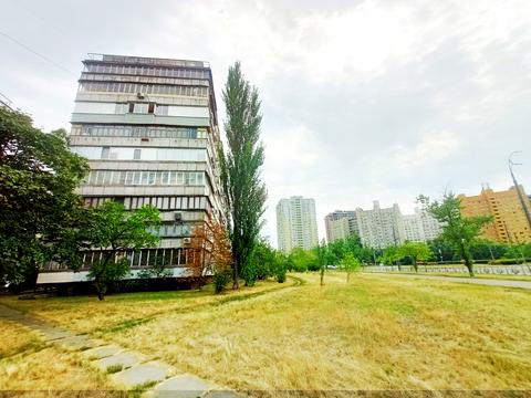 квартира за адресою Героїв полку "Азов" вул. (Маршала Малиновського), 1