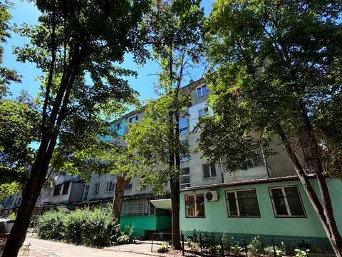 квартира за адресою Героїв Крут вул. (Валентини Терешкової), 4