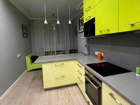 квартира за адресою Отакара Яроша пров., 12а