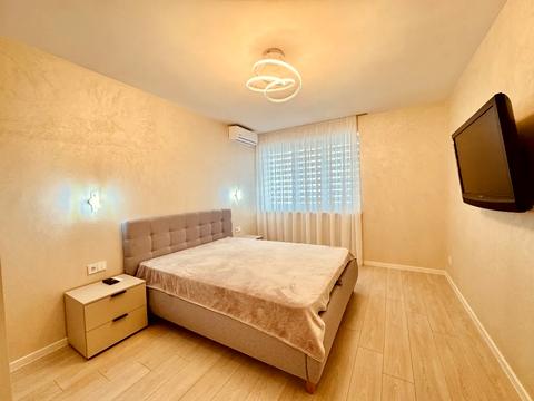 квартира за адресою Співдружності вул., 5