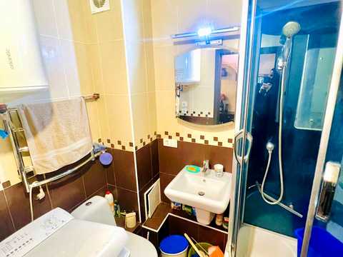 квартира за адресою Гідропаркова вул., 17