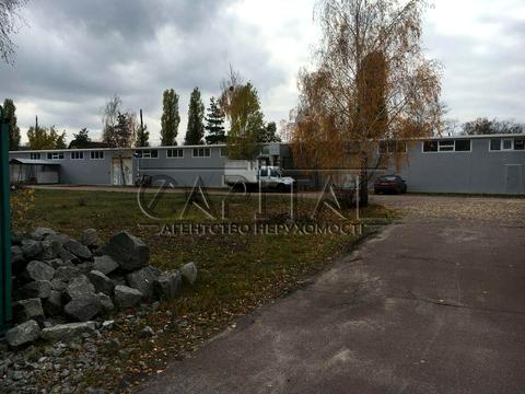 комерційна за адресою Лугова вул., 10