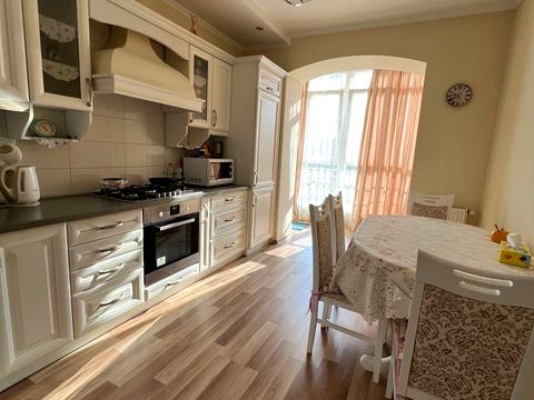 квартира за адресою Євгена Коновальця вул., 120