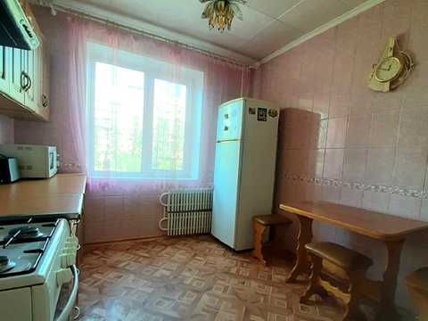 квартира за адресою Калинова вул., 83к3