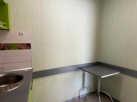 комерційна за адресою Королеви Єлизавети ІІ вул. (Глинки), 2