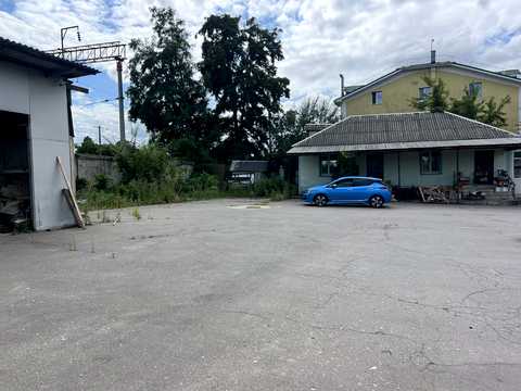 комерційна за адресою Степана Бандери вул. (Димитрова), 28
