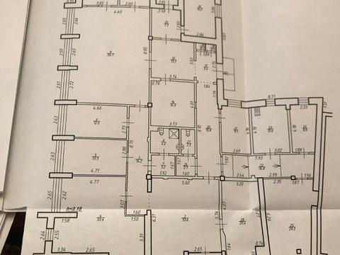 комерційна за адресою Чорновола вул., 136