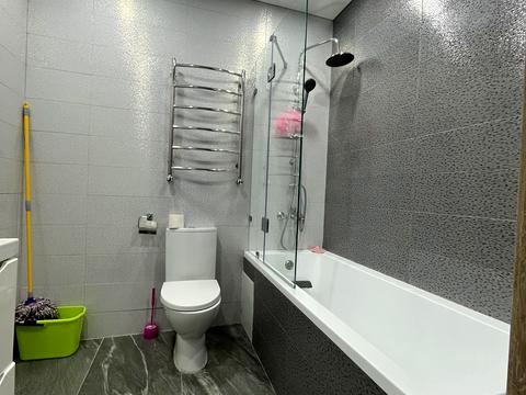 квартира за адресою Олександра Довженка вул., 25г