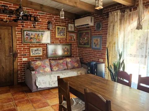 будинок за адресою с. Розсошенці, Центральна вул., 6
