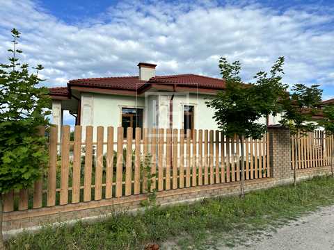 будинок за адресою Пилипа Орлика вул., 8