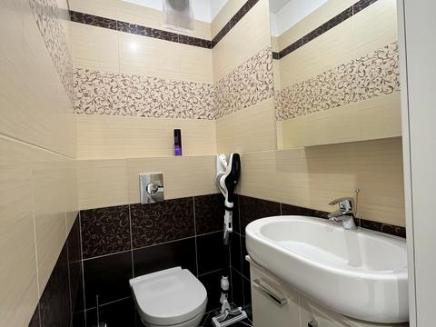 квартира за адресою Зодчих вул., 10