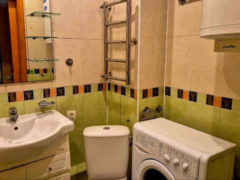 квартира за адресою Калинова вул., 82