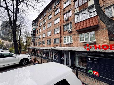 комерційна за адресою Михайла Бойчука вул. (Кіквідзе), 14-В