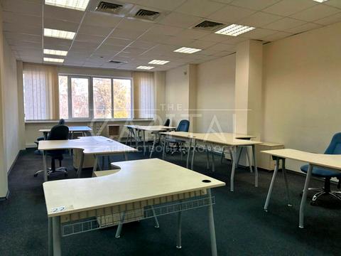 комерційна за адресою Польова вул., 63-65