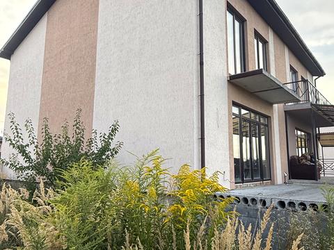 дом по адресу Зоряна