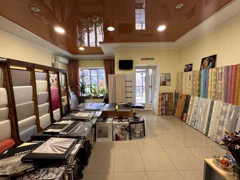 комерційна за адресою Лісова вул., 46