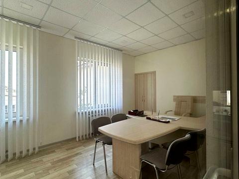 комерційна за адресою Океанська вул., 3