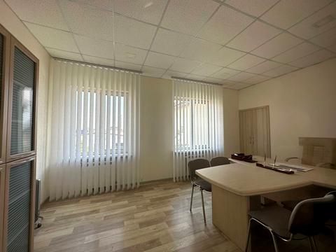 комерційна за адресою Океанська вул., 3