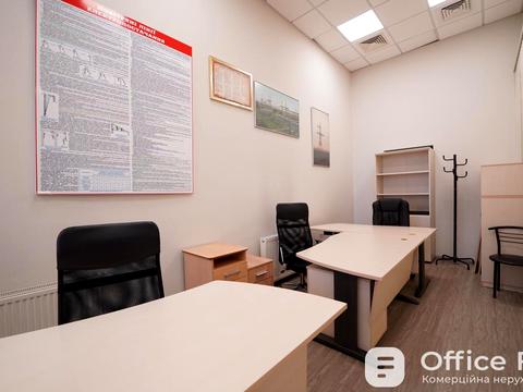комерційна за адресою Жилянська вул., 59