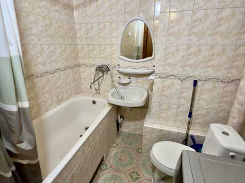 квартира за адресою Драгоманова вул., 8
