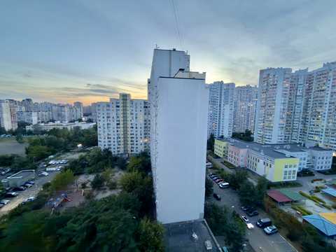 квартира за адресою Драгоманова вул., 8