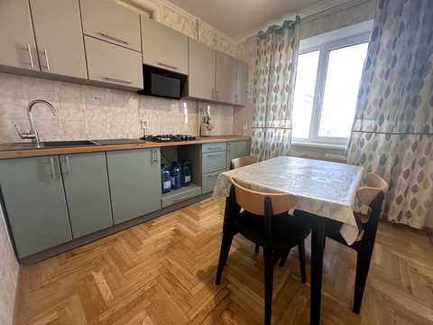 квартира за адресою 15 Квітня вул., 1