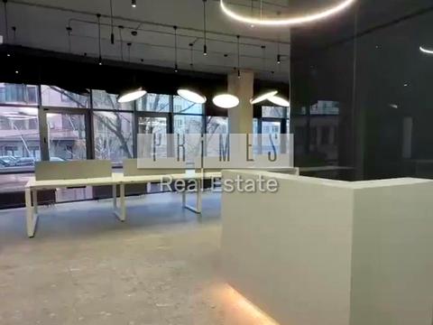 комерційна за адресою Євгена Коновальця вул. (Щорса), 44-А