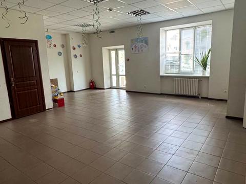 комерційна за адресою Української Повстанської Армії вул. (Ватутіна), 36/11