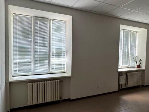 комерційна за адресою Української Повстанської Армії вул. (Ватутіна), 36/11