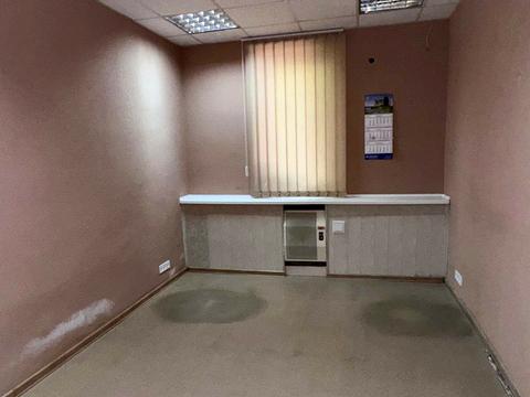 комерційна за адресою Небесної Сотні вул. (Леніна), 4А
