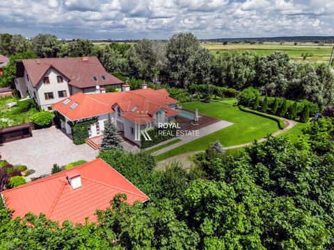 будинок за адресою Центральна