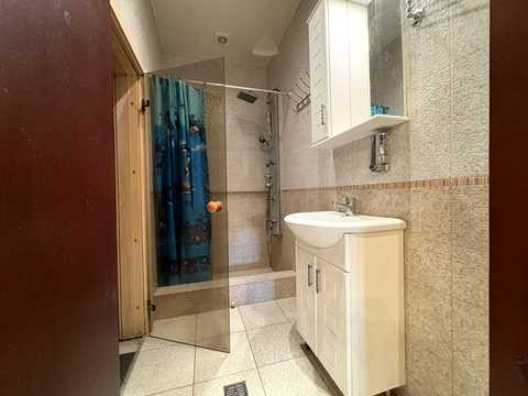 будинок за адресою Центральна вул., 10