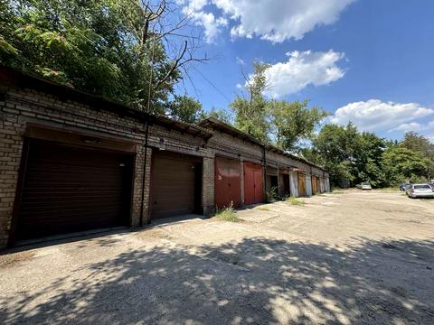 паркомісце за адресою Незалежної України вул. (40 років Радянської України), 51