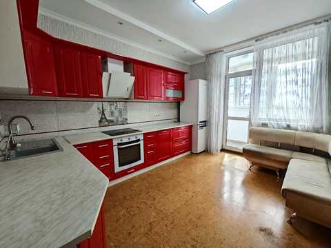 квартира за адресою Драгоманова вул., 2-Б