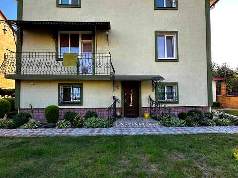 будинок за адресою Мирослава Іванюти вул., 52