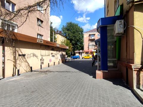 комерційна за адресою Галицька вул., 51-А