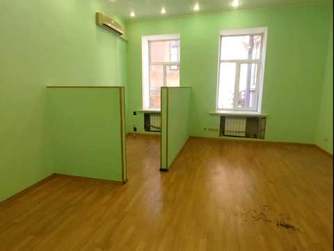 коммерческая по адресу Крещатик ул. (Kreschatic), 44