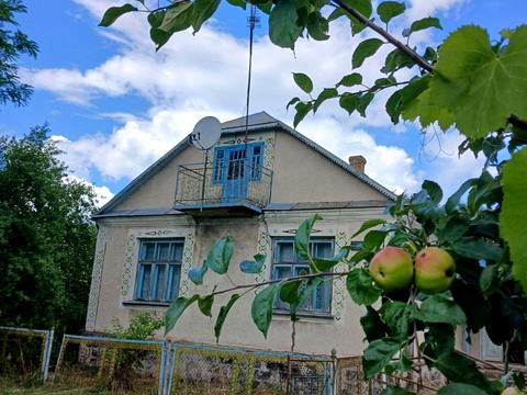 будинок за адресою с. Озеряни, Залізнична, 18