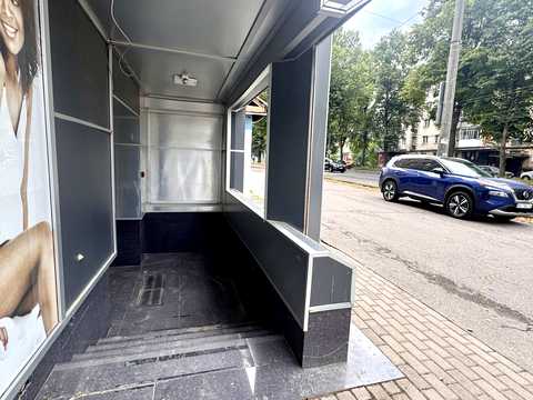 комерційна за адресою Рівне, Степана Бандери вул., 59