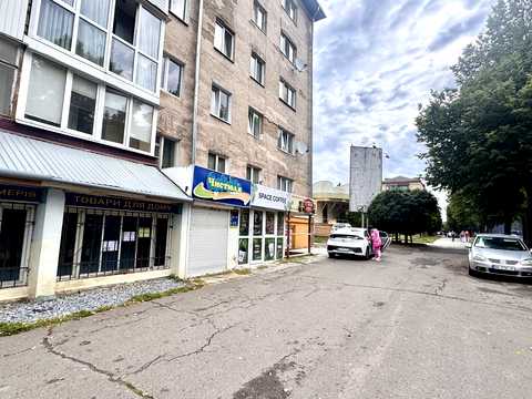 комерційна за адресою Рівне, Степана Бандери вул., 59