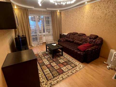 квартира за адресою Ревуцького вул., 4