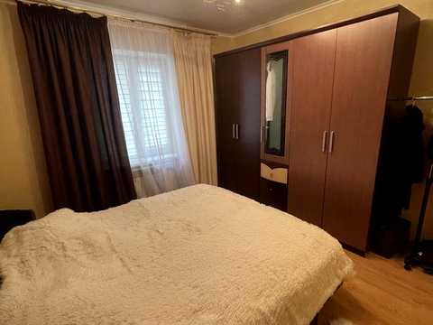квартира за адресою Ревуцького вул., 4