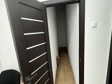 комерційна за адресою Леоніда Перфецького вул., 3