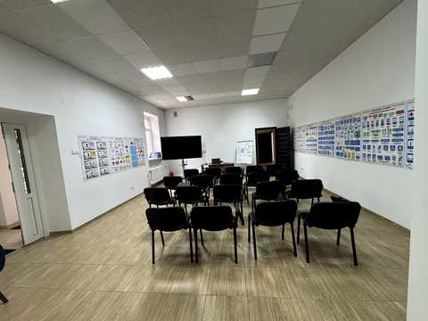 комерційна за адресою Леоніда Перфецького вул., 3