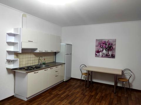 квартира за адресою Анни Ахматової вул., 43