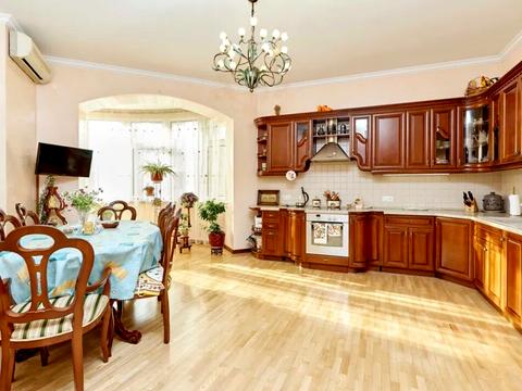 квартира за адресою Старонаводницька вул., 13